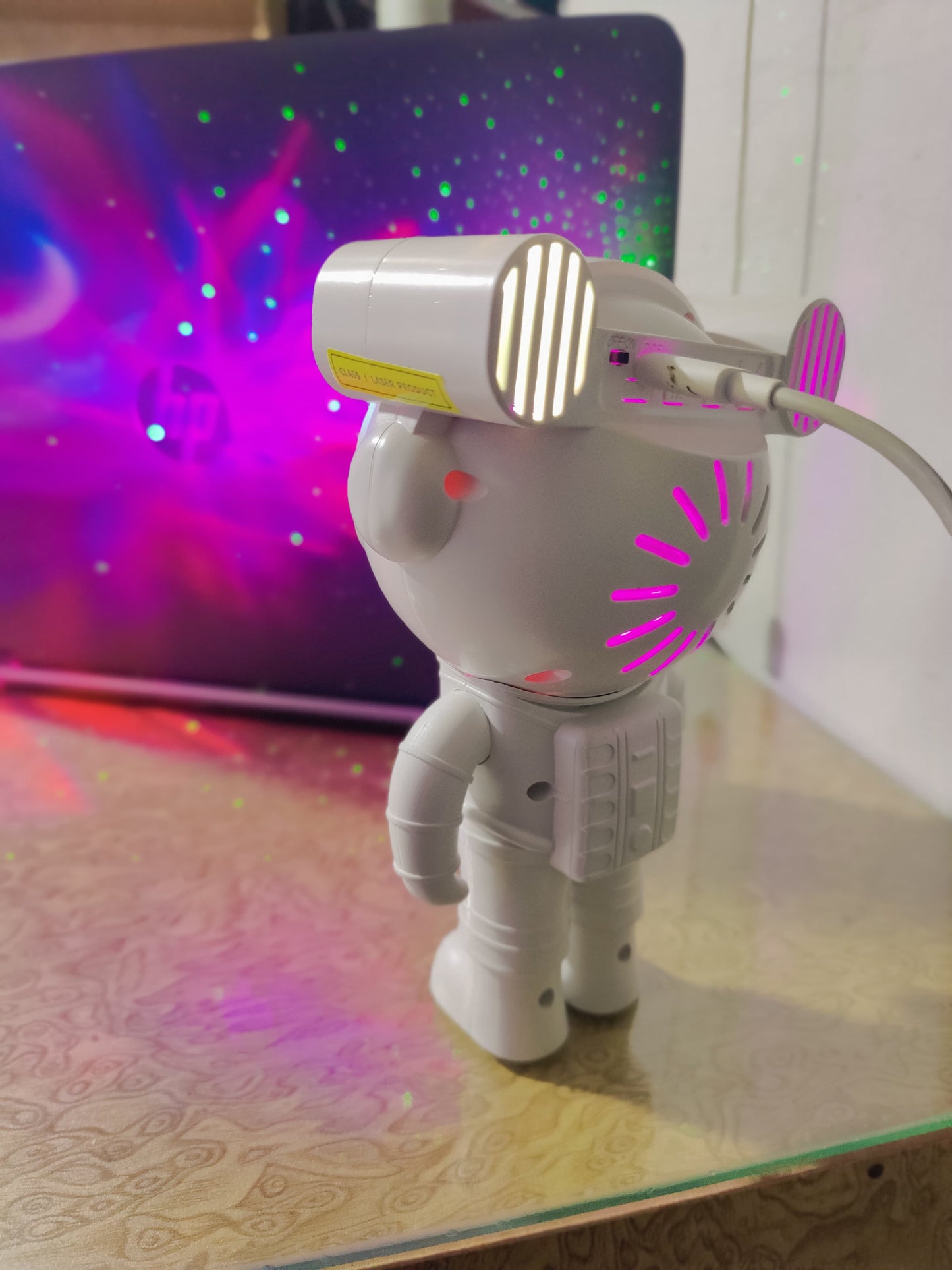 Astronaut Galaxy Projector – LED Star Night Light with Rotating Nebula
